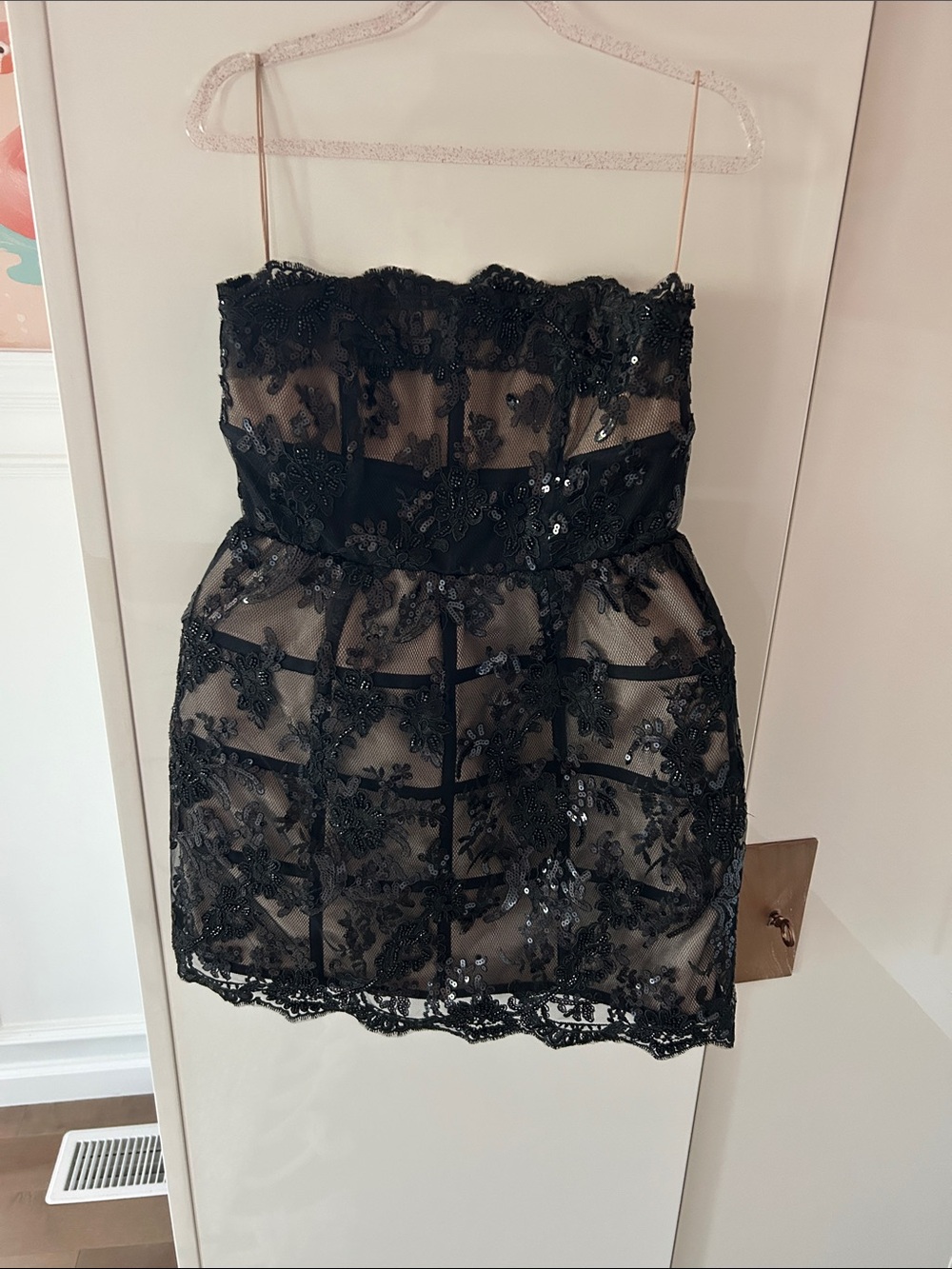 Alice + Olivia Black Strapless Lace & Sequin Mini